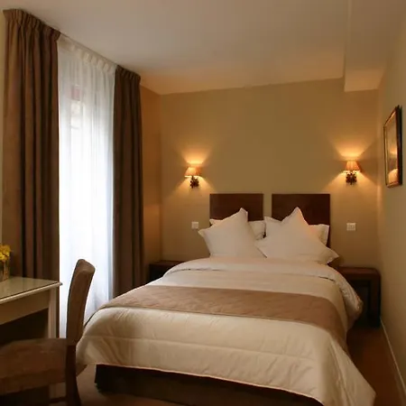 Acacias Etoile 3* Párizs