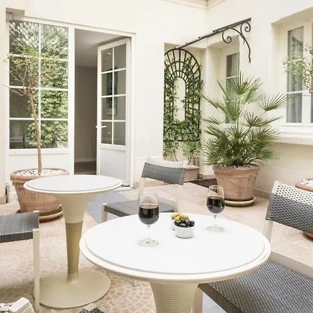 Hotel Acacias Etoile 3*