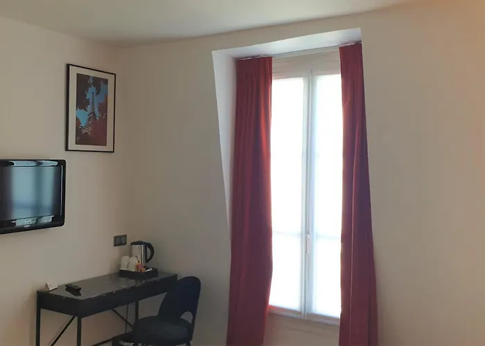 Acacias Etoile Hotel