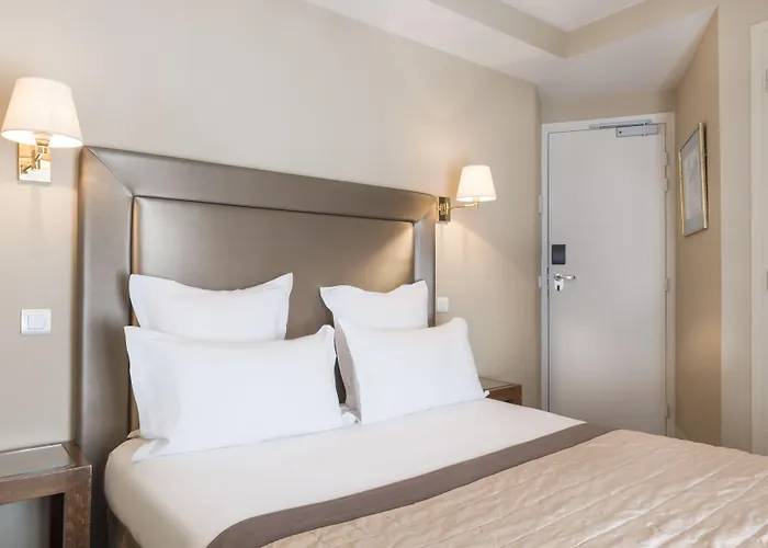 Acacias Etoile Hotel