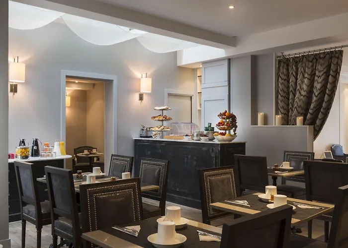 Hotel Acacias Etoile 3*