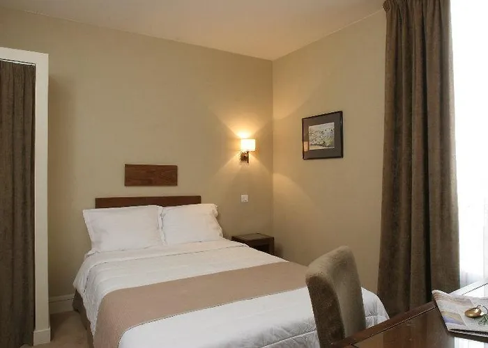 Hotel Acacias Etoile 3*